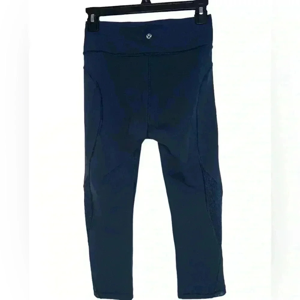 Lululemon Twist & Train Crop 19” Jaded Size 4